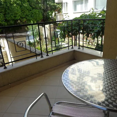 Comfort Zamenhof アパート ヴァルナ